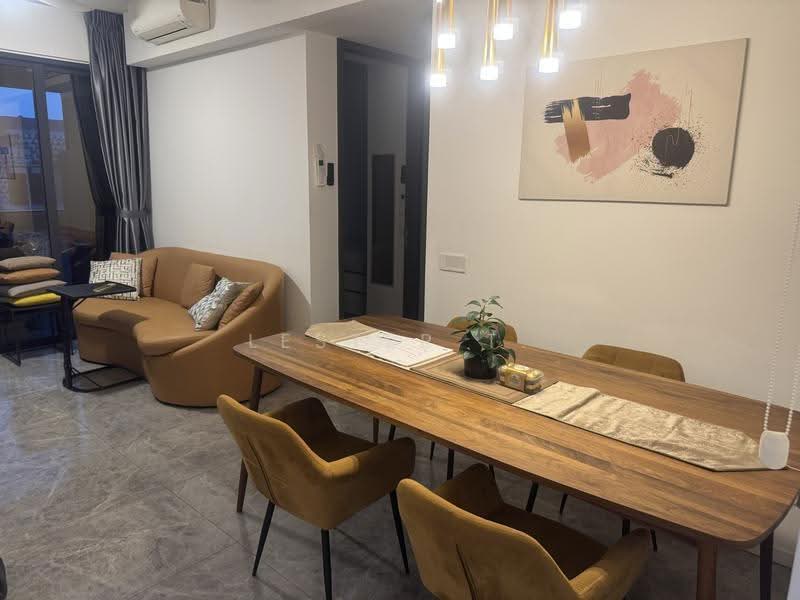 The M, 36 Middle Road, Beach Road / Bugis / Rochor, 2 Bedrooms, 667 sqft, Condominium For Sale, by Lester T., 500213209 - Living Room - PropertyGuru.com.sg