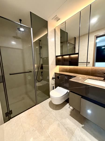 Luxurious almost brand new condo near to Newton Mrt, Makeway Avenue, 2 Bedrooms, 872 sqft, Condominium For Rent, by Gina Tng, 500213222 - Bathroom - PropertyGuru.com.sg