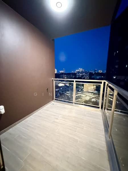 Luxurious almost brand new condo near to Newton Mrt, Makeway Avenue, 2 Bedrooms, 872 sqft, Condominium For Rent, by Gina Tng, 500213222 - Balcony - PropertyGuru.com.sg