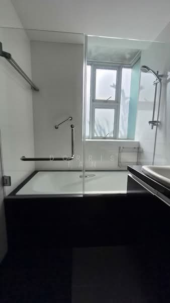 Park Green, 2 Rivervale Link, 4 Bedrooms, 1,550 sqft, Condominium For Rent, by Dorris Tan, 500213230 - Bathroom - PropertyGuru.com.sg