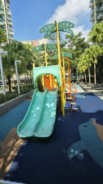 Park Green, 2 Rivervale Link, 4 Bedrooms, 1,550 sqft, Condominium For Rent, by Dorris Tan, 500213230 - Exterior - PropertyGuru.com.sg