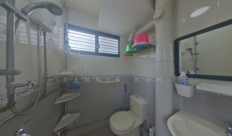 547 Ang Mo Kio Avenue 10, 547 Ang Mo Kio Avenue 10, 3 Bedrooms, 990 sqft, HDB Flat For Sale, by Dennis Koh, 500213248 - Bathroom - PropertyGuru.com.sg