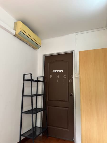 Sixth Avenue Centre, 805 Bukit Timah Road, Room Rental, 200 sqft, Apartment For Rent, by Eric, 500213252 - Entrance - PropertyGuru.com.sg