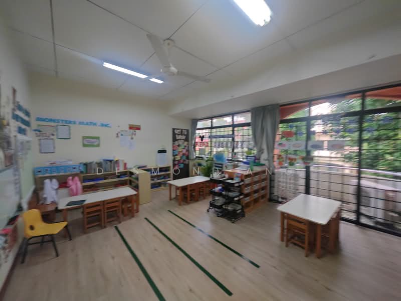 Boscombe Road, , 9 Bedrooms, 2,898 sqft, Detached House For Rent, by Desmond Ang, 500213258 - Study - PropertyGuru.com.sg