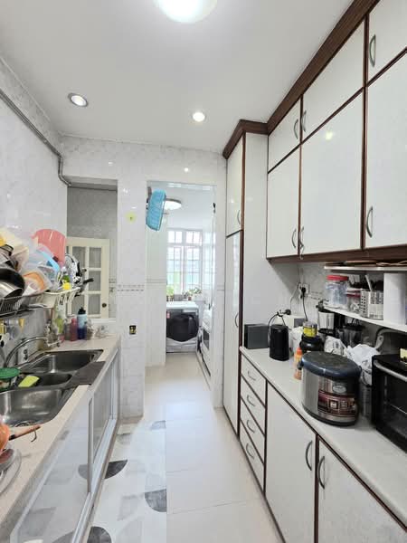 The Windsor, 3A Ontario Avenue, 3 Bedrooms, 1,399 sqft, Condominium For Sale, by Cynthia Chan, 500213264 - Kitchen - PropertyGuru.com.sg