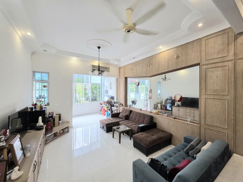 The Windsor, 3A Ontario Avenue, 3 Bedrooms, 1,399 sqft, Condominium For Sale, by Cynthia Chan, 500213264 - Living Room - PropertyGuru.com.sg
