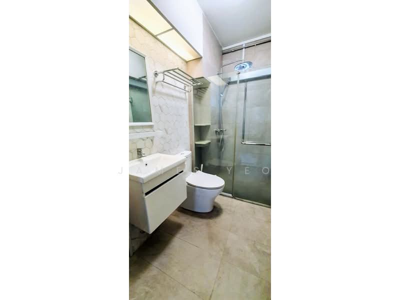 303 Canberra Road, 303 Canberra Road, 3 Bedrooms, 1,517 sqft, HDB Flat For Sale, by James Yeo, 500213269 - Bathroom - PropertyGuru.com.sg
