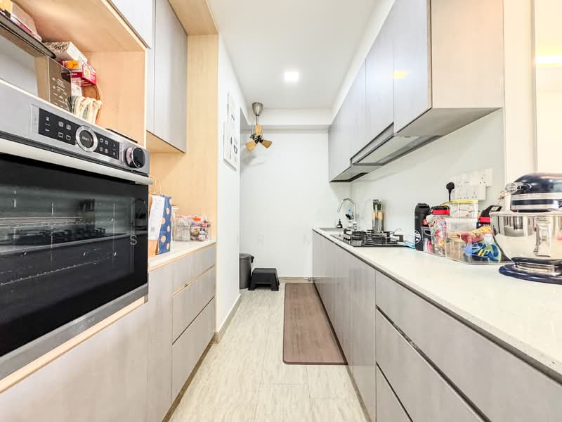 Waterwoods, Punggol Field Walk, 3 Bedrooms, 1,044 sqft, Executive Condominium For Sale, by Shahir Majid, 500213270 - Kitchen - PropertyGuru.com.sg