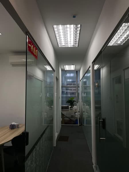 Wcega Tower, 21 Bukit Batok Crescent, 969 sqft, Light Industrial (B1) For Sale, by Jet Lim, 500213278 - Corridor - CommercialGuru.com.sg
