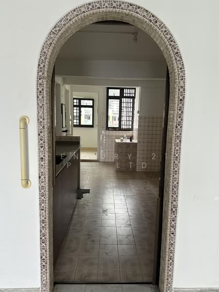 125 Lorong 1 Toa Payoh, 125 Lorong 1 Toa Payoh, 2 Bedrooms, 720 sqft, HDB Flat For Rent, by KATE, 500213286 - Kitchen - PropertyGuru.com.sg