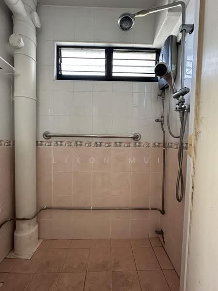 185 Boon Lay Avenue, 185 Boon Lay Avenue, 2 Bedrooms, 635 sqft, HDB Flat For Rent, by Lixon Mui, 500213288 - Bathroom - PropertyGuru.com.sg