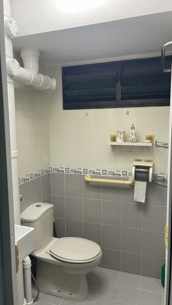 Common Room available for rent in Ang Mo Kio Area, 052, , Room Rental, 130 sqft, HDB Flat For Rent, by Nickson Guay, 500213302 - Bathroom - PropertyGuru.com.sg