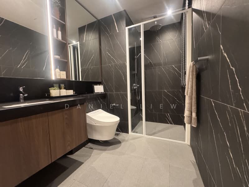 The Arcady At Boon Keng, 1037 Serangoon Road, 2 Bedrooms, 678 sqft, Condominium For Sale, by Daniel Liew, 500213306 - Bathroom - PropertyGuru.com.sg