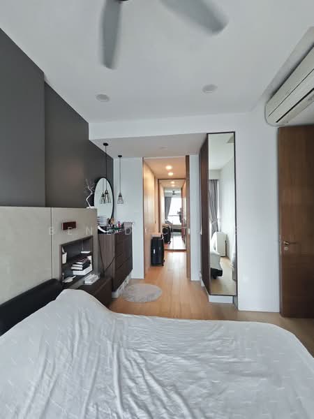 Echelon, 7 Alexandra View, 3 Bedrooms, 1,475 sqft, Condominium For Sale, by Benedict Lee, 500213307 - Master Bedroom - PropertyGuru.com.sg