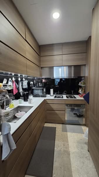 Echelon, 7 Alexandra View, 3 Bedrooms, 1,475 sqft, Condominium For Sale, by Benedict Lee, 500213307 - Kitchen - PropertyGuru.com.sg
