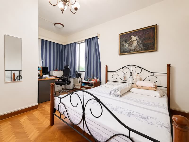 Goldhill Towers, 38 Goldhill Avenue, 3 Bedrooms, 1,550 sqft, Apartment For Sale, by Wong Lay Cheng (黄丽清), 500213308 - Bedroom - PropertyGuru.com.sg