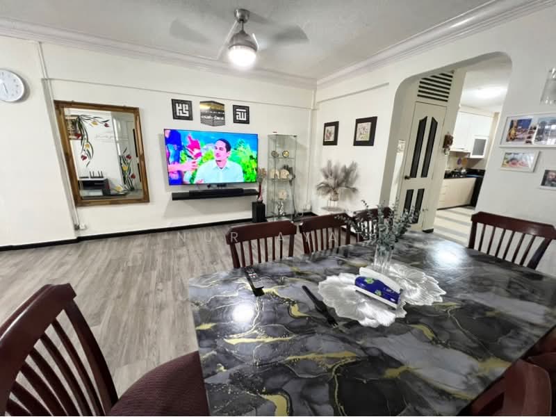 145 Bukit Batok Street 11, 145 Bukit Batok Street 11, 3 Bedrooms, 1,001 sqft, HDB Flat For Sale, by Nur Ayat, 500213310 - PropertyGuru.com.sg