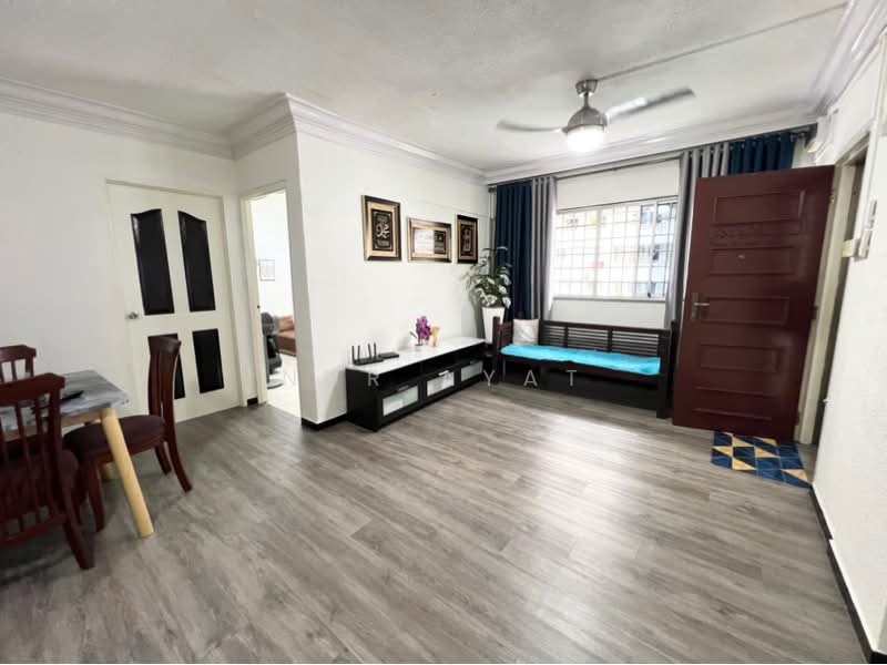 145 Bukit Batok Street 11, 145 Bukit Batok Street 11, 3 Bedrooms, 1,001 sqft, HDB Flat For Sale, by Nur Ayat, 500213310 - PropertyGuru.com.sg