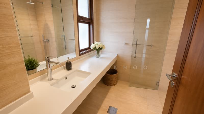 Ewart Park GCB, Ewart Road, 5 Bedrooms, 12,488 sqft, Good Class Bungalow For Sale, by Joseph Khoo, 500213312 - Granny Room Bathroom - PropertyGuru.com.sg