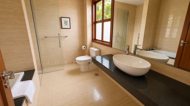Ewart Park GCB, Ewart Road, 5 Bedrooms, 12,488 sqft, Good Class Bungalow For Sale, by Joseph Khoo, 500213312 - Bedroom 3 Bathroom - PropertyGuru.com.sg