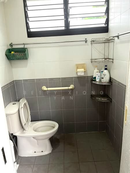 119 Bedok North Road, 119 Bedok North Road, Room Rental, 150 sqft, HDB Flat For Rent, by Betty Xiong Yan, 500213320 - Bathroom - PropertyGuru.com.sg