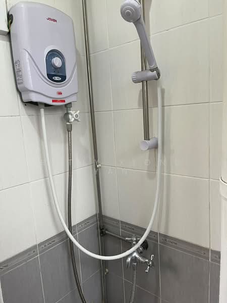 119 Bedok North Road, 119 Bedok North Road, Room Rental, 150 sqft, HDB Flat For Rent, by Betty Xiong Yan, 500213320 - Bathroom - PropertyGuru.com.sg
