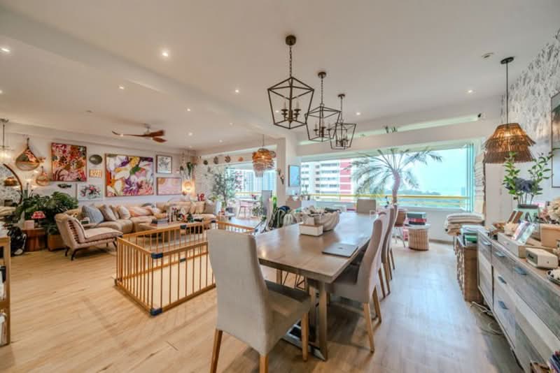 Neptune Court, 2 Marine Vista, 3 Bedrooms, 1,636 sqft, Apartment For Sale, by Harry Yap, 500213321 - Living Room - PropertyGuru.com.sg