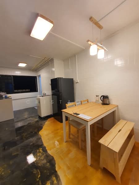 267 Bukit Batok East Avenue 4, 267 Bukit Batok East Avenue 4, 2 Bedrooms, 721 sqft, HDB Flat For Rent, by Cristal Lee, 500213322 - Kitchen - PropertyGuru.com.sg