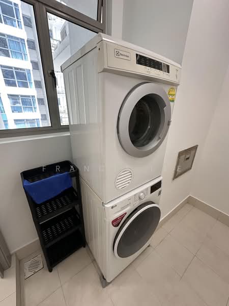 Blue Horizon, 29 West Coast Crescent, Room Rental, 120 sqft, Condominium For Rent, by Francis Lee, 500213326 - Balcony - PropertyGuru.com.sg