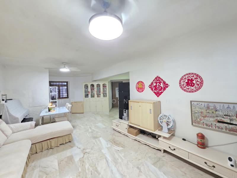 317 Jurong East Street 31, 317 Jurong East Street 31, 3 Bedrooms, 1,130 sqft, HDB Flat For Sale, by Christon Kang, 500213334 - Living Room - PropertyGuru.com.sg