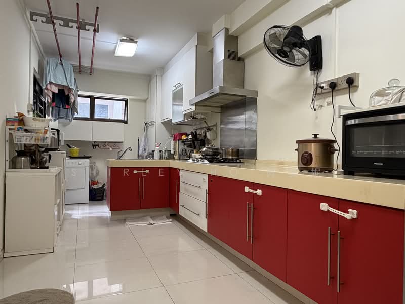 650C Jurong West Street 61, 650C Jurong West Street 61, 3 Bedrooms, 1,184 sqft, HDB Flat For Sale, by Shirley Ho 何美妮, 500213338 - Kitchen - PropertyGuru.com.sg