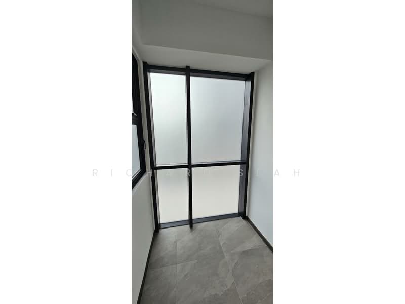 Mori, 223 Guillemard Road, 3 Bedrooms, 958 sqft, Condominium For Sale, by Richard Seah, 500213339 - Spare room - PropertyGuru.com.sg