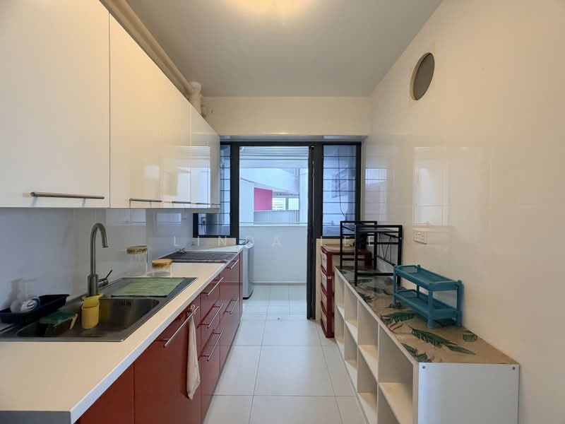 310B Punggol Walk, 310B Punggol Walk, 2 Bedrooms, 721 sqft, HDB Flat For Sale, by Linda Lee, 500213343 - Kitchen - PropertyGuru.com.sg