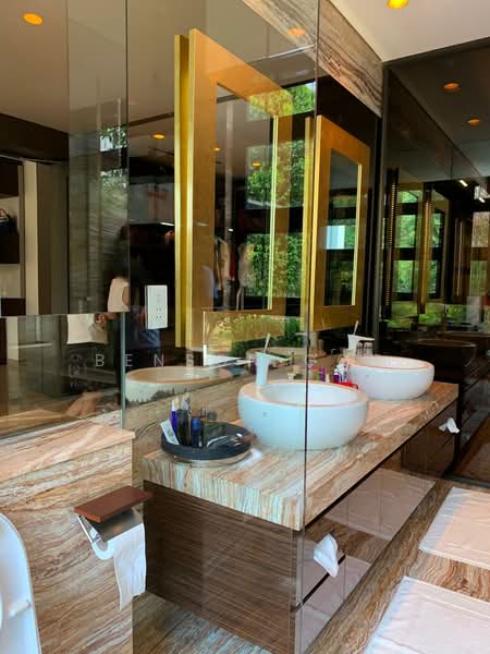 ★ Seletar Hills Estate ★ Luxurious Modern Contemporary Semi-D ★, Seletar Hills Estate, 6 Bedrooms, 7,858 sqft, Semi-Detached House For Sale, by Benson Goh, 500213353 - Bathroom - PropertyGuru.com.sg