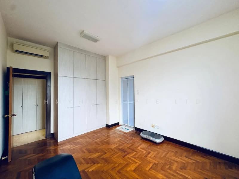 Regent Heights, 56 Bukit Batok East Avenue 5, 3 Bedrooms, 1,163 sqft, Condominium For Sale, by STEVEN NG, 500213360 - Bedroom - PropertyGuru.com.sg