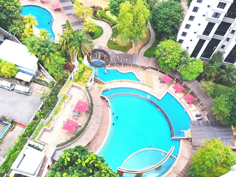 Regent Heights, 56 Bukit Batok East Avenue 5, Dairy Farm / Bukit Panjang / Choa Chu Kang, 3 Bedrooms, 1,163 sqft, Condominium For Sale, by NOEL PHOON, 500213360 - Pool - PropertyGuru.com.sg