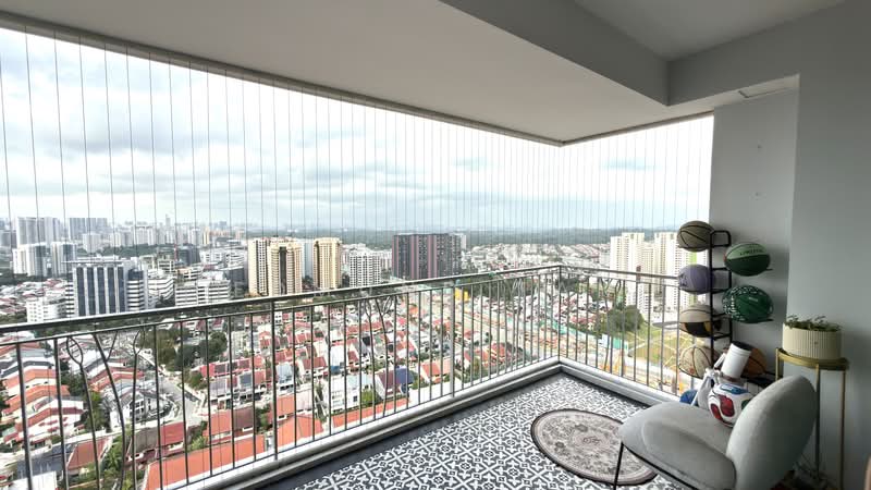 273B Bishan Street 24, 273B Bishan Street 24, 3 Bedrooms, 1,291 sqft, HDB Flat For Sale, by Edmund Tan, 500213373 - Balcony - PropertyGuru.com.sg