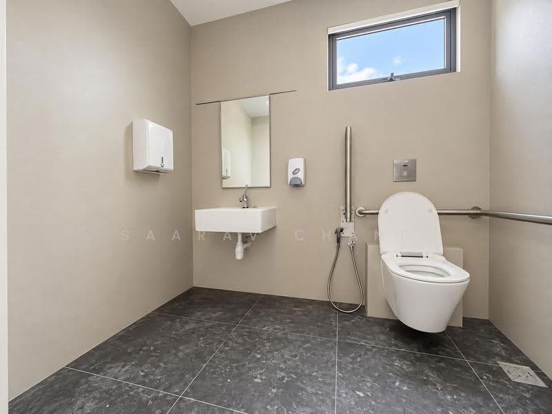 Space 18, 18 Lorong Ampas, Balestier / Toa Payoh, 1,733 sqft, Light Industrial (B1) For Rent, by Saarav Chand, 500213376 - Bathroom - CommercialGuru.com.sg