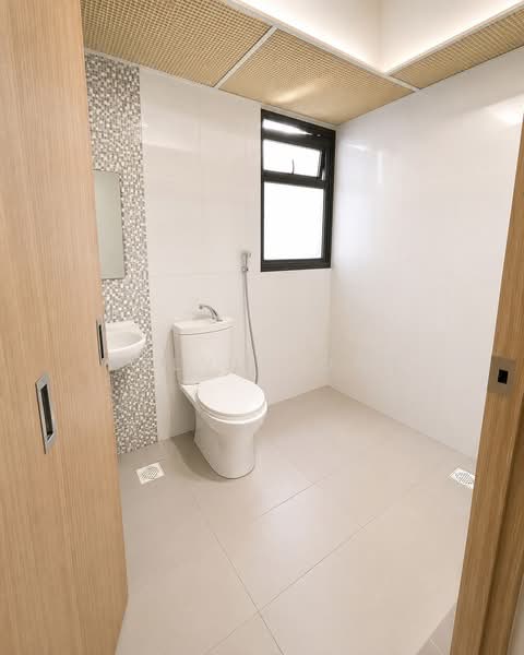 118A Alkaff Crescent, 118A Alkaff Crescent, 3 Bedrooms, 1,001 sqft, HDB Flat For Sale, by Delvin Ong, 500213384 - Bathroom - PropertyGuru.com.sg
