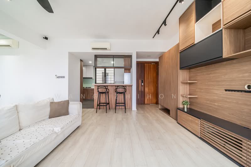 Seasons Park, 491 Yio Chu Kang Road, 4 Bedrooms, 1,539 sqft, Condominium For Sale, by Wang ZhiHong, 500213385 - Living Room - PropertyGuru.com.sg