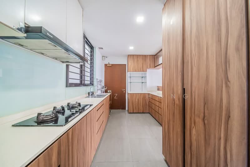 Seasons Park, 491 Yio Chu Kang Road, 4 Bedrooms, 1,539 sqft, Condominium For Sale, by Wang ZhiHong, 500213385 - Kitchen - PropertyGuru.com.sg