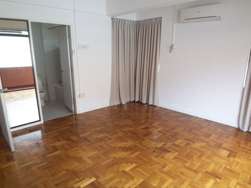 Holland Grove, 3 Holland Grove View, 5 Bedrooms, 5,000 sqft, Detached House For Sale, by Leslie Tay, 500213395 - Bathroom - PropertyGuru.com.sg