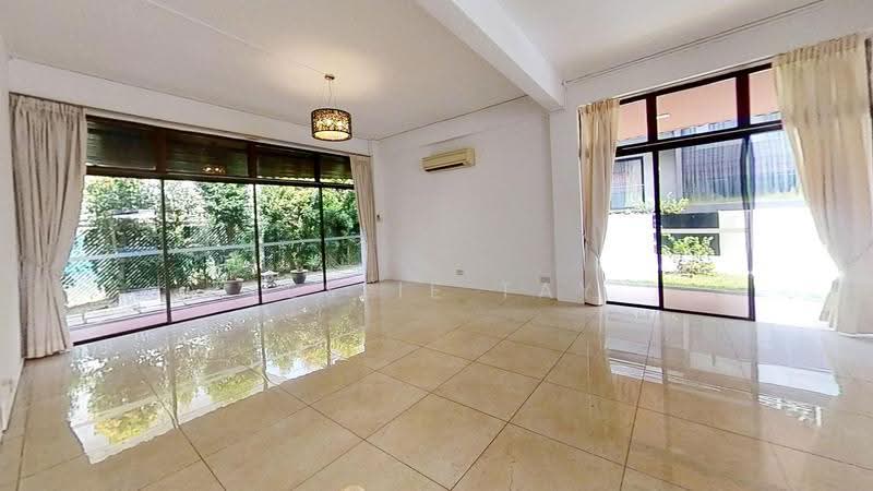Holland Grove, 3 Holland Grove View, Tanglin / Holland / Bukit Timah, 5 Bedrooms, 5,000 sqft, Detached House For Sale, by Leslie Tay, 500213395 - Living Room - PropertyGuru.com.sg
