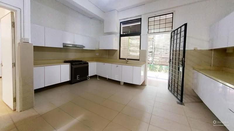 Holland Grove, 3 Holland Grove View, Tanglin / Holland / Bukit Timah, 5 Bedrooms, 5,000 sqft, Detached House For Sale, by Leslie Tay, 500213395 - Kitchen - PropertyGuru.com.sg