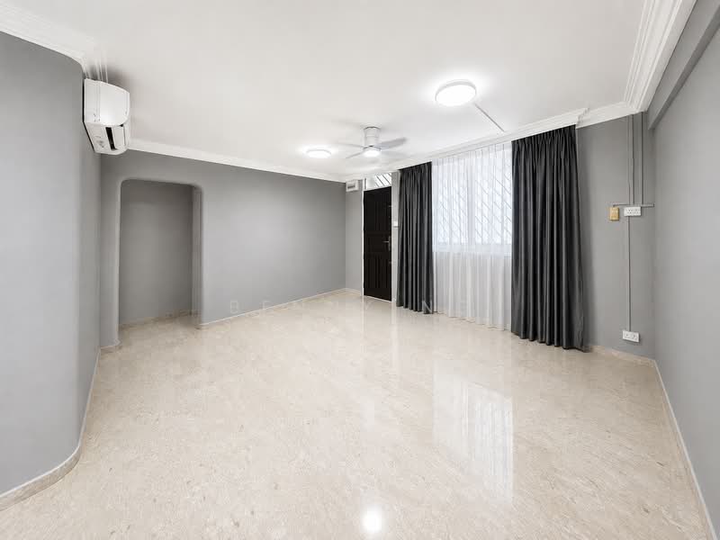 145 Bishan Street 11, 145 Bishan Street 11, 3 Bedrooms, 904 sqft, HDB Flat For Rent, by Benny Ng, 500213415 - Living Room - PropertyGuru.com.sg