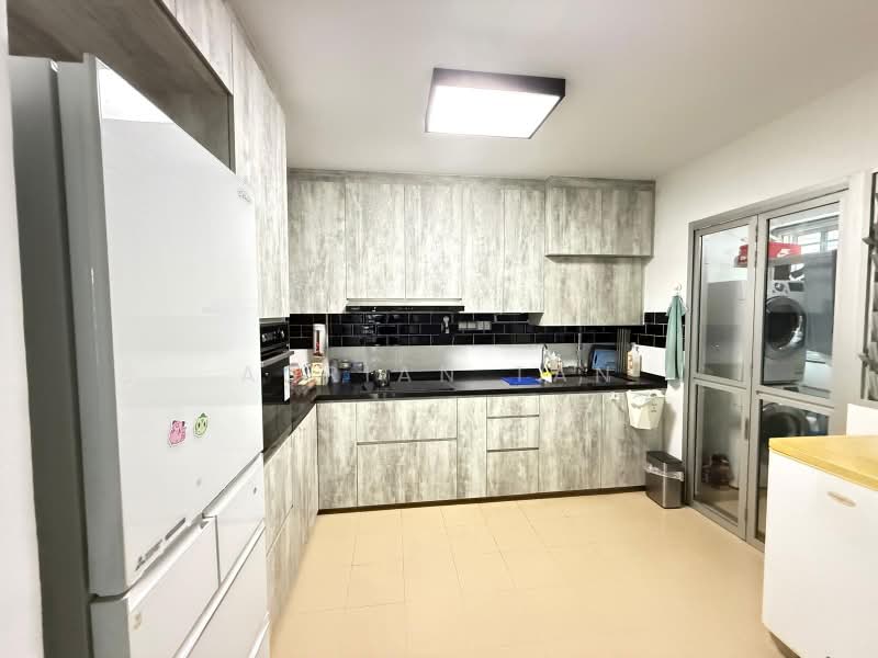473C Upper Serangoon Crescent, 473C Upper Serangoon Crescent, 3 Bedrooms, 1,216 sqft, HDB Flat For Sale, by Adrian Tan, 500213418 - Kitchen - PropertyGuru.com.sg