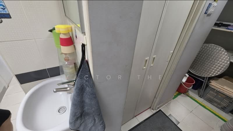 Serangoon central, Serangoon central, 1,292 sqft, Shop / Shophouse For Rent, by Victor The, 500213466 - Bathroom - CommercialGuru.com.sg