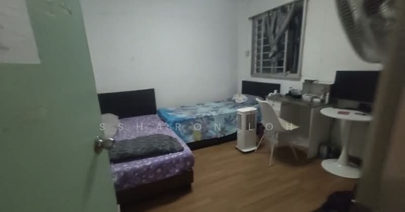 249 Jurong East Street 24, 249 Jurong East Street 24, 2 Bedrooms, 1,011 sqft, HDB Flat For Rent, by Ssharon Loh, 500213476 - Bedroom - PropertyGuru.com.sg