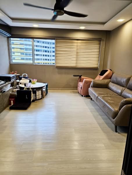 539 Ang Mo Kio Avenue 10, 539 Ang Mo Kio Avenue 10, Room Rental, 170 sqft, HDB Flat For Rent, by Liau Li Jun, 500213479 - Living Room - PropertyGuru.com.sg