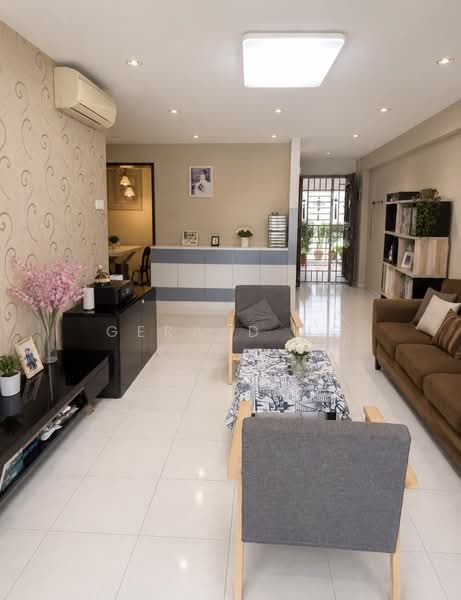 316C Anchorvale Link, 316C Anchorvale Link, 3 Bedrooms, 1,184 sqft, HDB Flat For Sale, by Gerald Ng, 500213484 - Living Room - PropertyGuru.com.sg